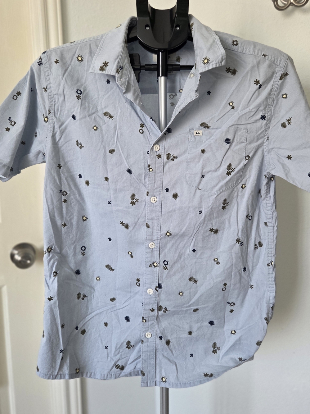 Quiksilver Light Blue Short-Sleeve Button-Down with Floral Accents